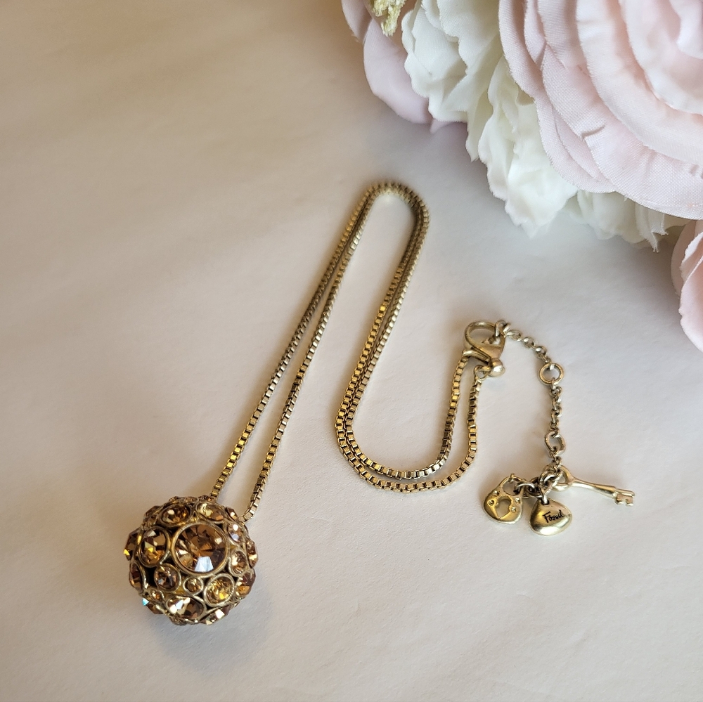 Fossil Jewelry Round Drop Crystal Pendant Necklace Charm Keytag Goldtone 18" - Picture 4 of 11